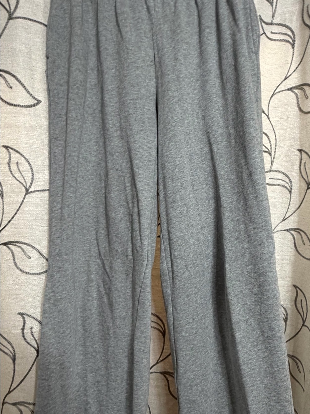 Old Navy Wide-Leg Lounge Pants in Heather Gray